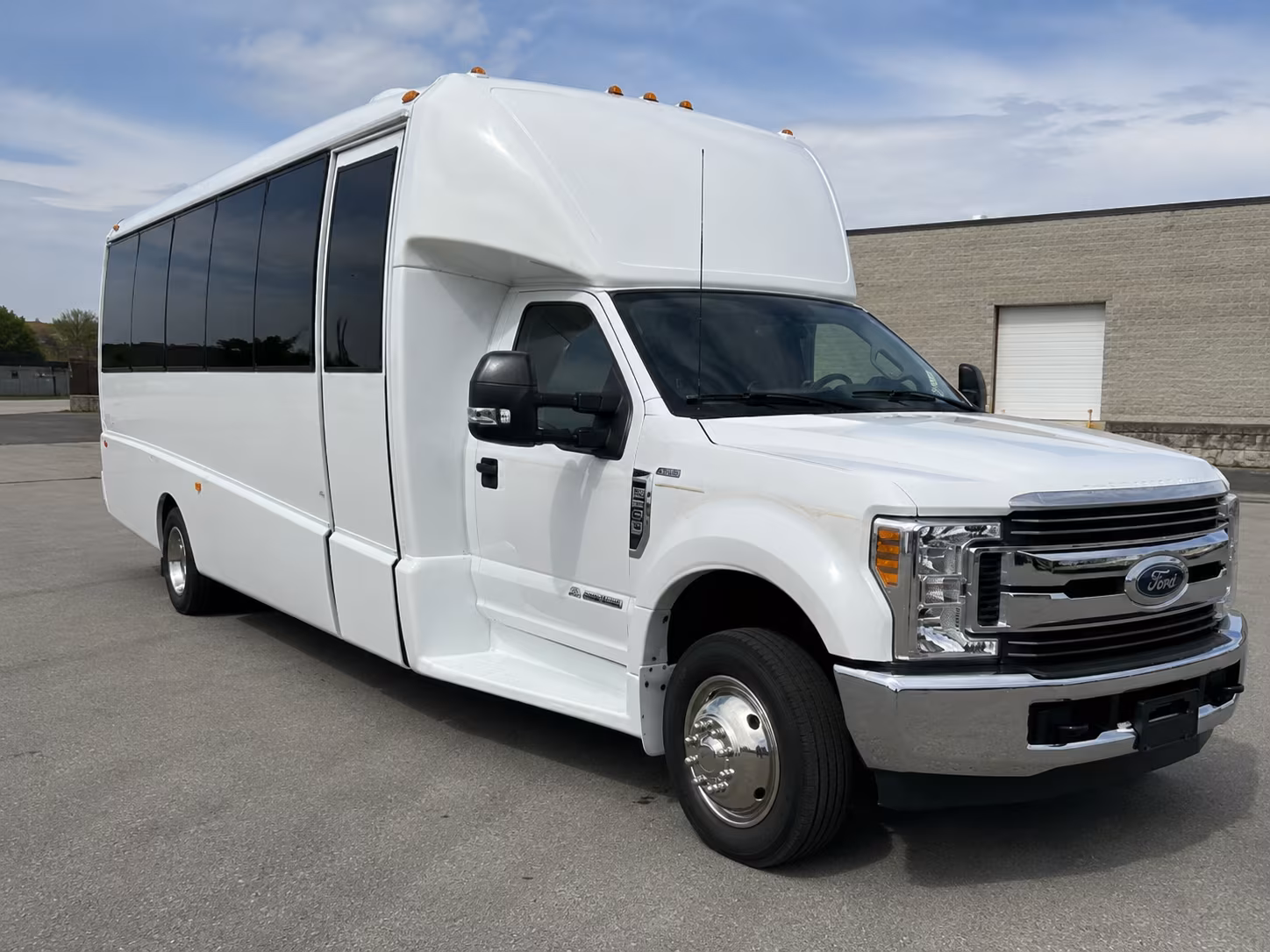 corporate shuttle buses for piscataway s research and office corridor