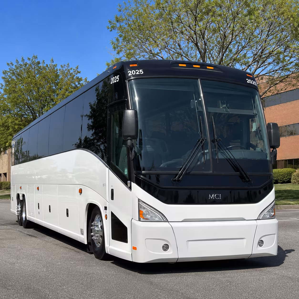 employee shuttle buses along the route 1 and i 287 corridor
